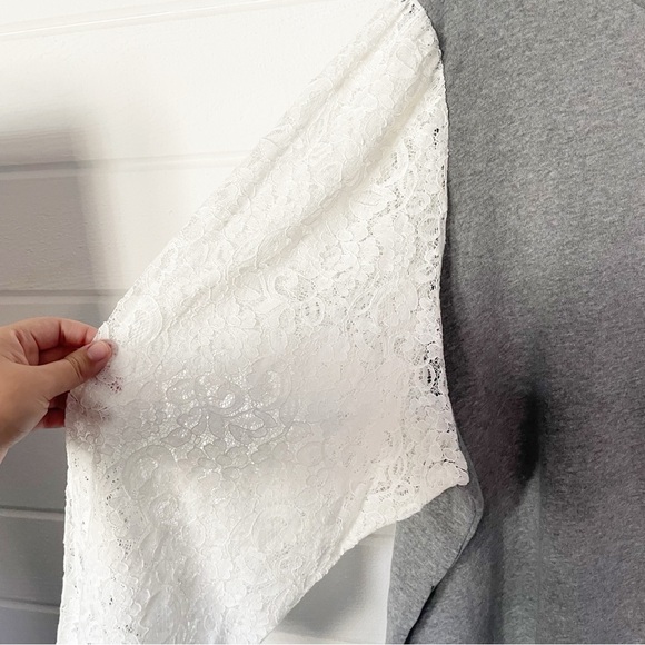 NWT Torrid Classic Fit Cozy Fleece Lace Sleeves
Hoodie in Gray Size 4 (4X) - Picture 6 of 12